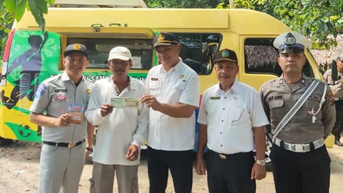 samsat_kota_pinang_gelar_razia_gabungan_sadarkan_warga_untuk_bayar_pajak_kendaraan