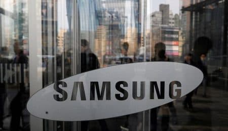 samsung_ajukan_hak_paten_ponsel_lipat_bisa_berputar_180_derajat