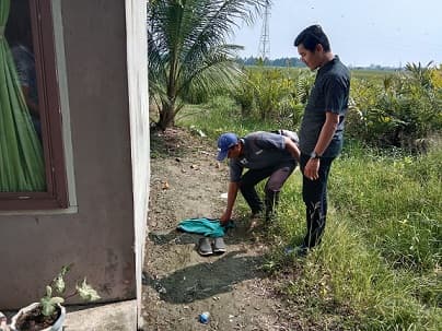sandal_pelaku_pencuri_handphone_di_deli_serdang_tertinggal_di_rumah_korban