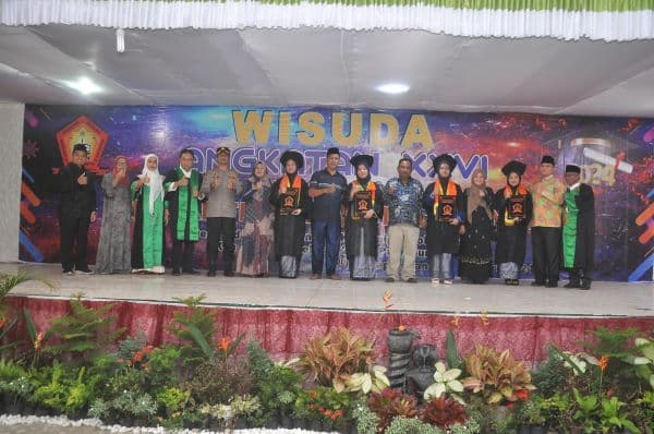 santri_angkatan_xxvi_darul_mursyid_optimis_lulus_ptn_100_persen