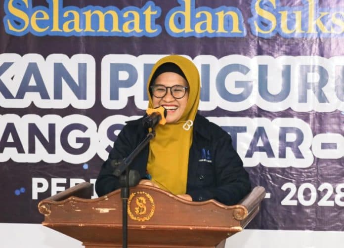 sapa_jurnalis_wali_kota_siantar_hadiri_pelantikan_jmsi