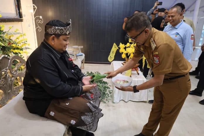 sarifuddin_jabat_ketua_pengadilan_agama_tanjung_balai_pjs_wali_kota_beri_pesan_khusus