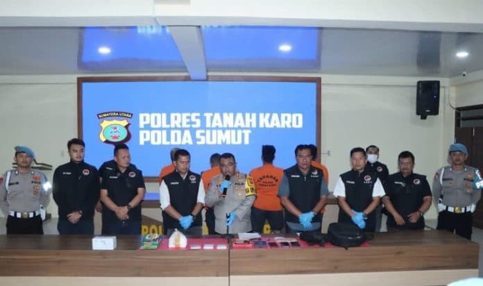 sat_narkoba_polres_tanah_karo_amankan_12_kg_sabu_dan_4_tersangka