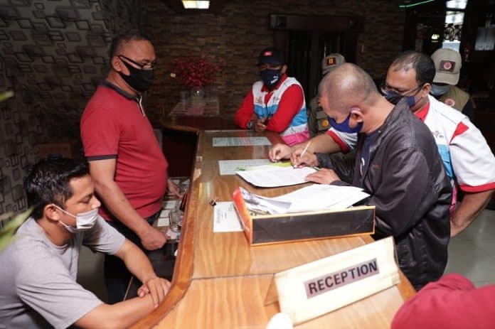 satgas_covid_medan_bertindak_tegas_3_tempat_usaha_langgar_prokes_di_bap