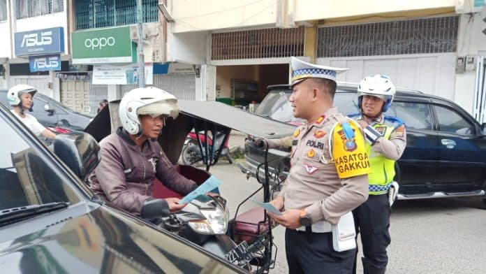 satlantas_polres_labuhan_batu_gencar_sosialisasi_ops_keselamatan_toba_2023
