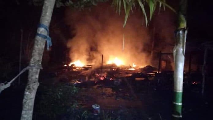 satu_rumah_di_labuhan_ruku_batu_bara_dilalap_api_pemilik_rumah_semua_habis_terbakar