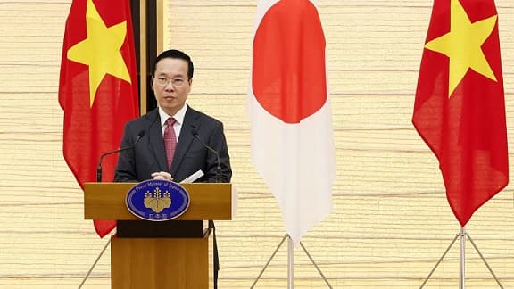 satu_tahun_menjabat_presiden_vietnam_mengundurkan_diri