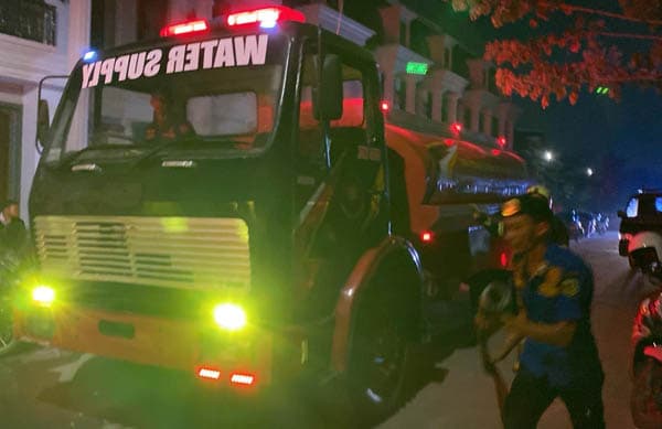satu_unit_bangunan_di_citra_land_helvetia_terbakar