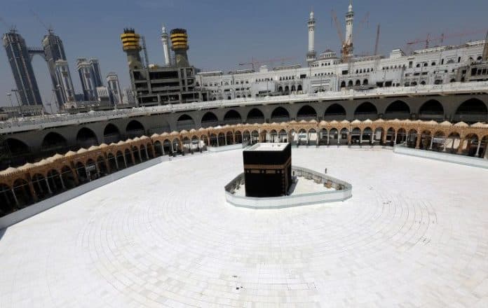 saudi_larang_tarawih_itikaf_di_masjidil_haram_dan_nabawi