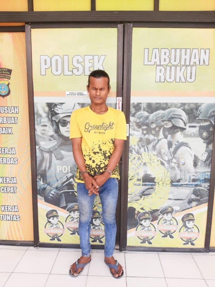 sayat_punggung_korban_dengan_pisau_warga_batu_bara_diamankan_polisi