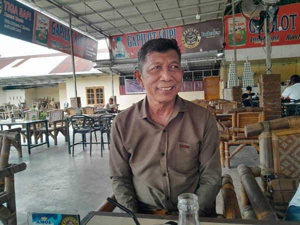 sdn_106788_purwodadi_minta_dibangun_pagar_pembatas_dengan_kuburan