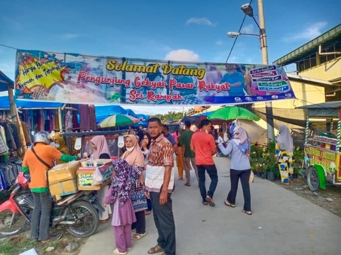 sebanyak_184_pedagang_tempati_lapak_pasar_sei_rampah