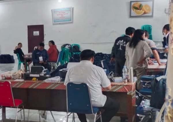 sebanyak_2014_pendeta_hkbp_diundang_ikuti_rapat_sistem_sentralisasi_keuangan_di_silangit