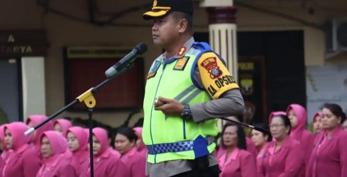 sebanyak_48_personil_dan_pns_polres_tebing_tinggi_naik_pangkat