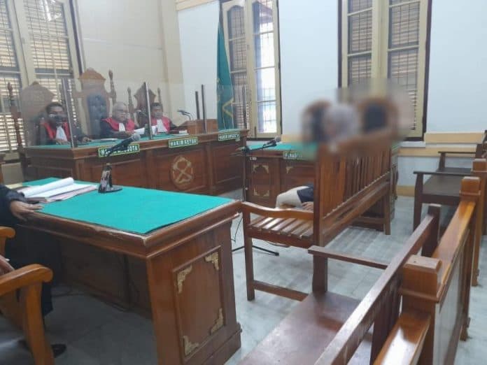 sebarkan_foto_dan_video_bugil_mantan_pacar_seorang_mahasiswa_diadili_di_pn_medan