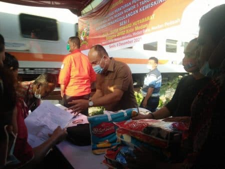 sebelum_gusur_rumah_di_pinggir_rel_pemerintah_harus_siapkan_lahan_permukiman