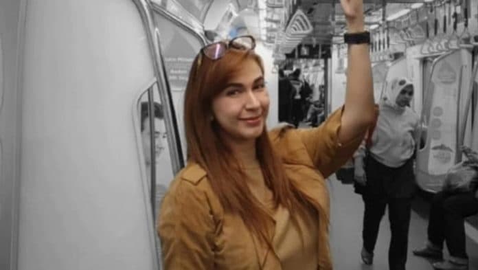 sebelum_meninggal_3_tahun_puput_novel_berjuang_melawan_kanker_dan_komplikasi
