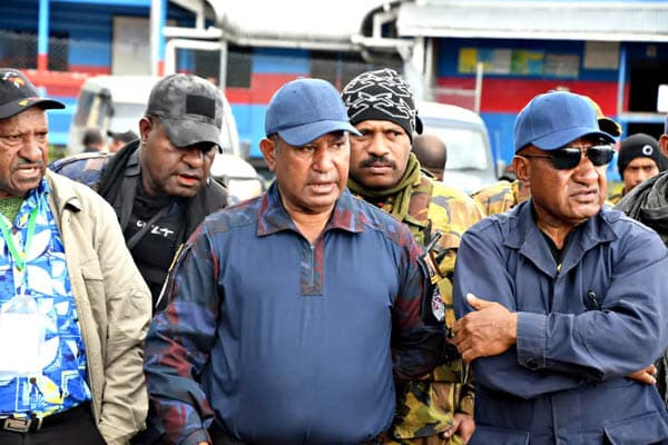 sedikitnya_53_orang_tewas_dalam_perang_suku_di_papua_nugini