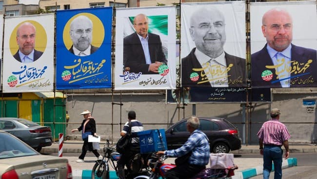 sehari_jelang_pemilu_dua_kandidat_capres_iran_mengundurkan_diri