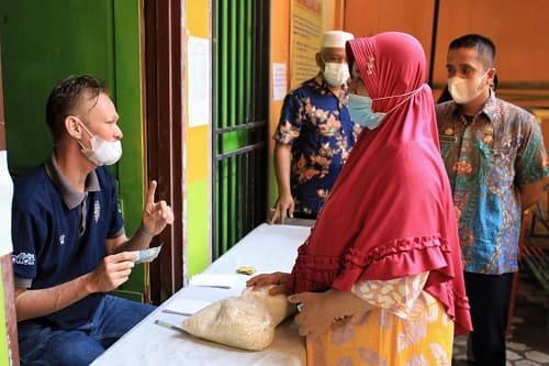 sejak_launching_di_medan_masyarakat_dominan_beli_beras_dan_migor_di_pasar_murah_ramadhan
