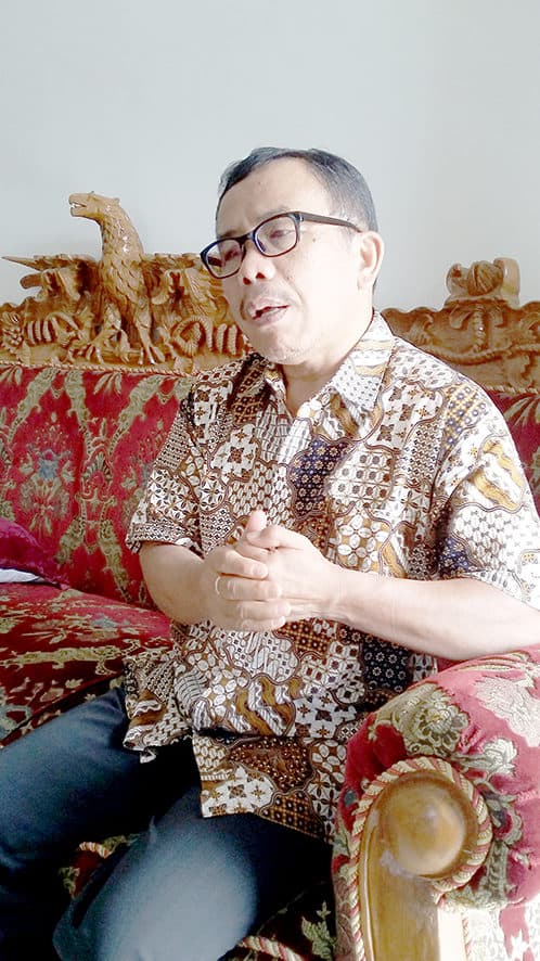 sejarawan_usi_dr_hisarma_saragih_shum_j_wismar_saragih_layak_disebut_pahlawan
