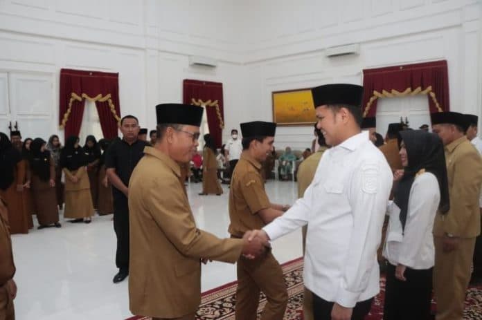 sejumlah_pejabat_di_pemkab_sergai_dilantik_39_diantaranya_kepsek