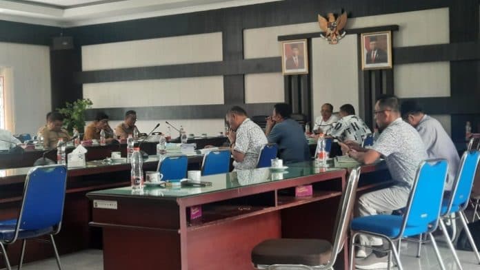 sejumlah_pimpinan_opd_tak_hadir_rapat_pansus_lkpj_di_dprd_simalungun_dihentikan