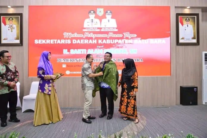 sekdakab_batu_bara_purna_tugas_bupati_tunjuk_norma_deli_sebagai_plh_sekda