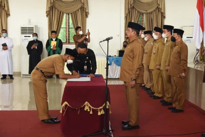 sekdakab_deli_serdang_lantik_107_pejabat_fungsional