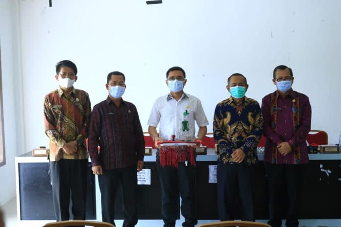 sekdakab_samosir_pimpin_sertijab_plt_kadis_kesehatan