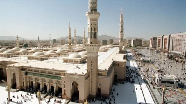 selain_masjidil_haram_dan_masjid_nabawi_saudi_perintahkan_tunda_salat_di_masjid