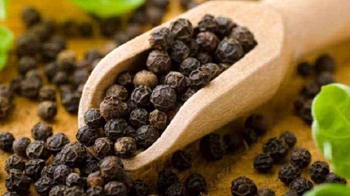 selain_untuk_bumbu_masak_ini_9_manfaat_lada_hitam