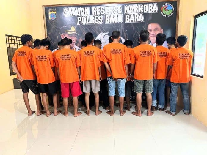 selama_4_hari_polres_batu_bara_ringkus_20_tersangka_narkoba