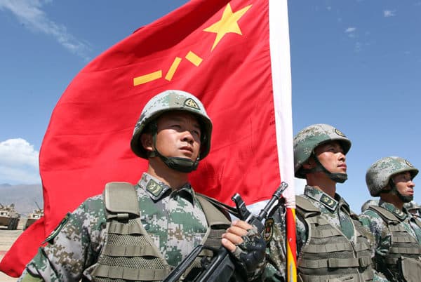 selama_latihan_tempur_tentara_china_larang_pelayaran_di_perairan_leizhou