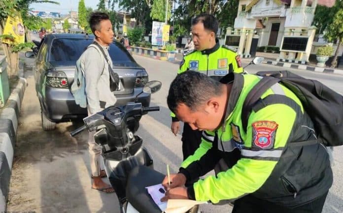 selama_operasi_patuh_toba_2023_sebanyak_19048_pengendara_di_sumut_ditegur_polisi_karena_melanggar