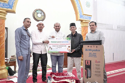 selama_ramadhan_pt_inalum_bantu_80_mesjid_di_kawasan_danau_toba