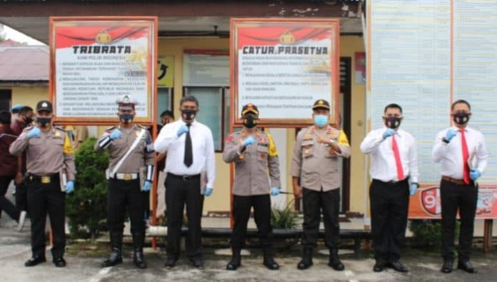 selamat_5_personel_polres_siantar_terima_reward