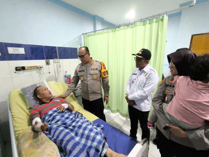 selamatkan_anak_4_tahun_dari_ancaman_kepling_di_medan_barat_kena_sayatan_pisau