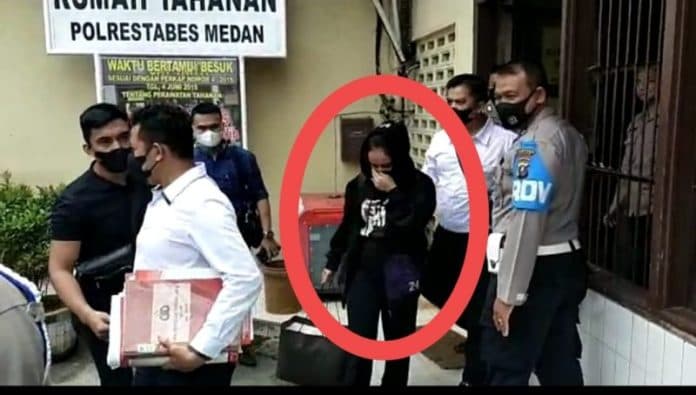 selebgram_yang_sempat_laporkan_kanit_reskrim_polsek_percut_diserahkan_ke_jaksa
