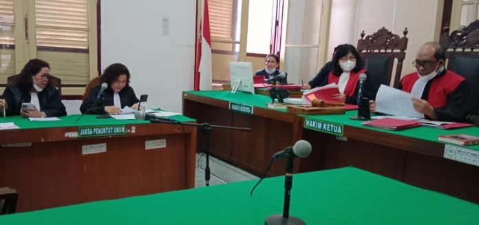 selundupkan_2_kg_sabu_dari_malaysia_kurir_dituntut_17_tahun