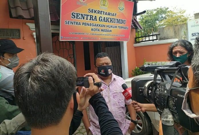 seluruh_alat_peraga_kampanye_paslon_diturunkan_5_desember