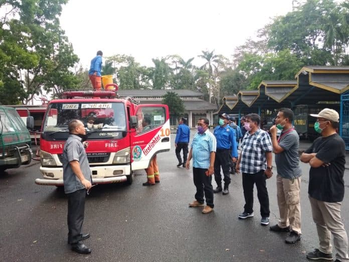 seluruh_kecamatan_di_deli_serdang_disemprot_disinfektan