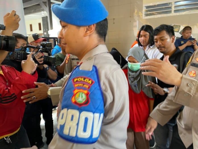 sembilan_tersangka_aborsi_ilegal_ditangkap_polisi_di_kemayoran