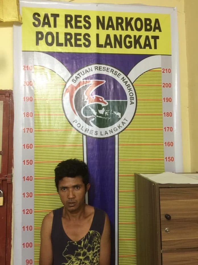 sembunyikan_sabu_sabu_dikotak_permen_tersangka_diringkus_dari_warung