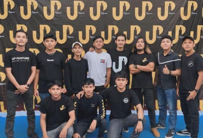 sempat_jatuh_bangun_pemuda_ini_akhirnya_mampu_buka_lapangan_kerja