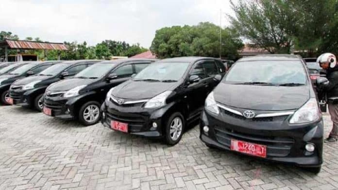 sempat_mengendap_rekanan_pengadaan_kendaraan_dinas_operasional_bank_sumut_tahun_2013_diadili
