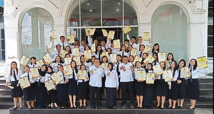 sempat_terkatung_katung_44_cpns_pemko_siantar_akhirnya_terima_sk_pengangkatan