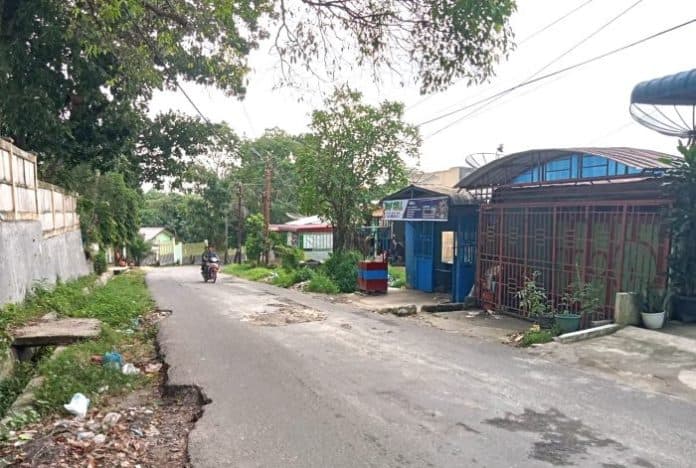 sempit_dan_rusak_pemko_siantar_akan_rehabilitasi_jalan_pdt_j_wismar_saragih