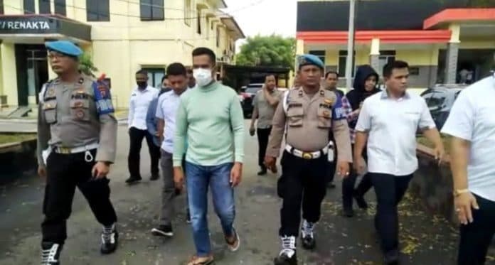 semua_berkas_perkara_akbp_achiruddin_hasibuan_dilimpahkan_ke_kejaksaan