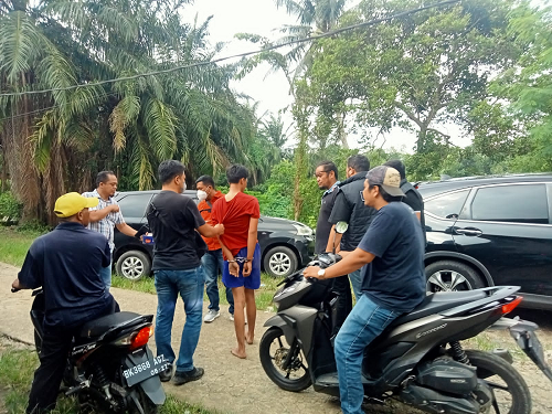 seorang_bandar_sabu_diringkus_saat_gerebek_narkoba_di_jalan_jamin_ginting_medan